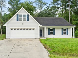 203 Wagon Ct, Richlands, NC 28574