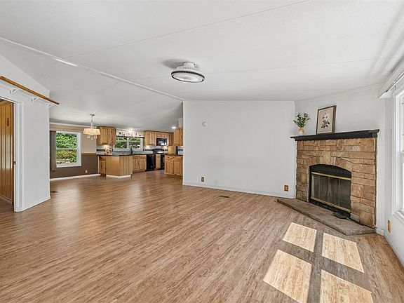 2nd image of 13393 Forest Fox Rd