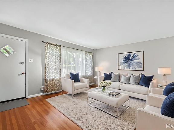 4th image of 457 Vail Ct
