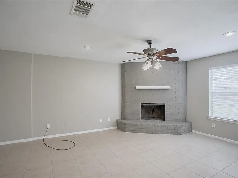 6409 Patino Ct — Photo 17