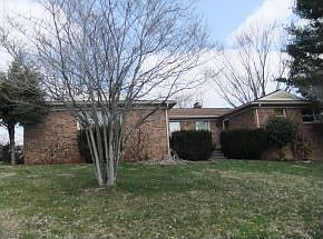 1st image of 148 Fairway Dr
