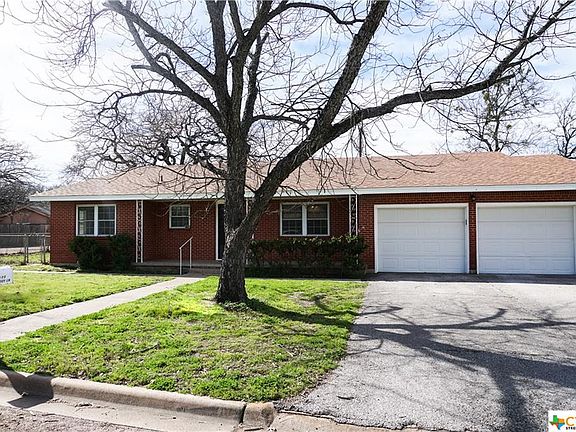 3rd image of 106 Shady Ln