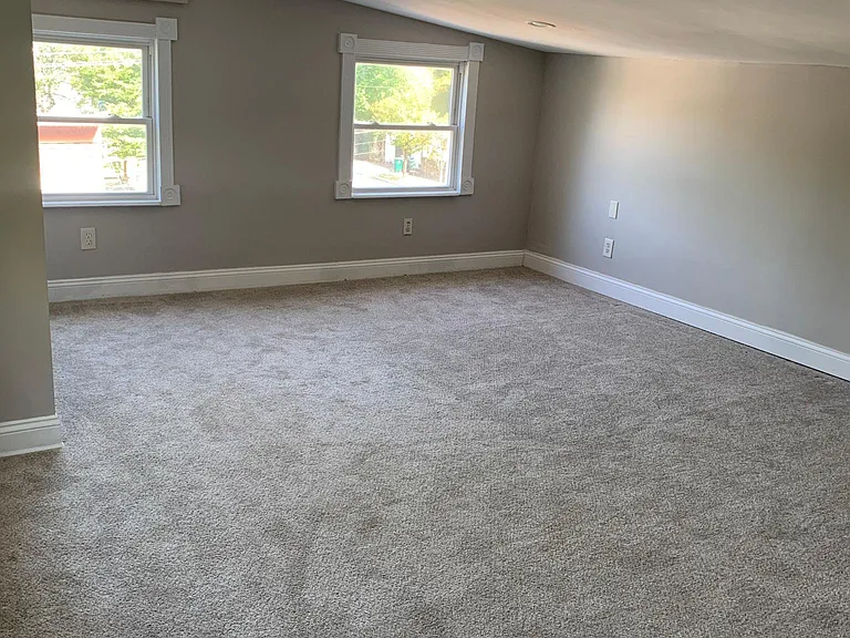 505 Tafel St — Photo 14