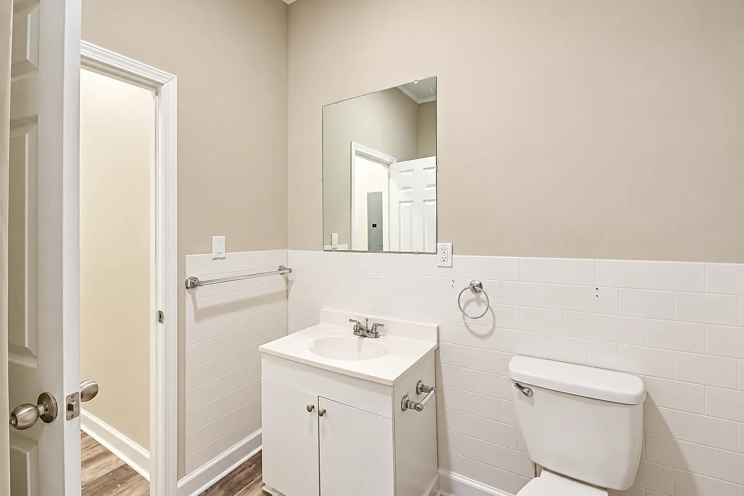 5 bed, 2150 sqft, $3,500 — Photo 3