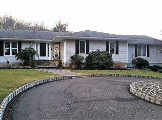 79 Asbury Ave, Freehold, NJ 07728