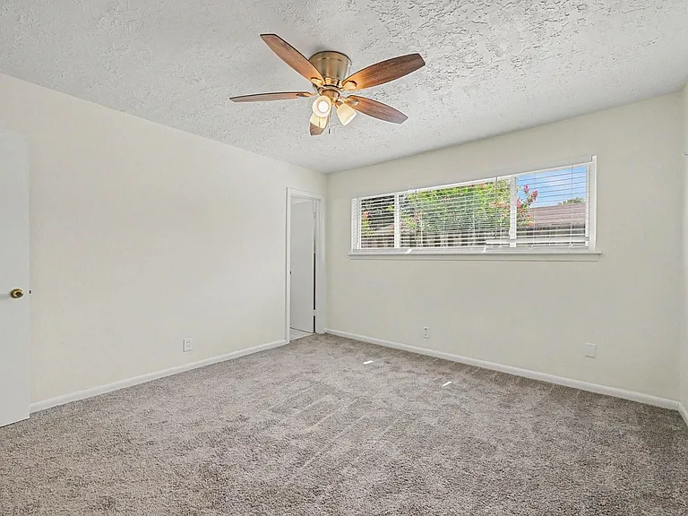 9315 Val Verde St — Photo 17