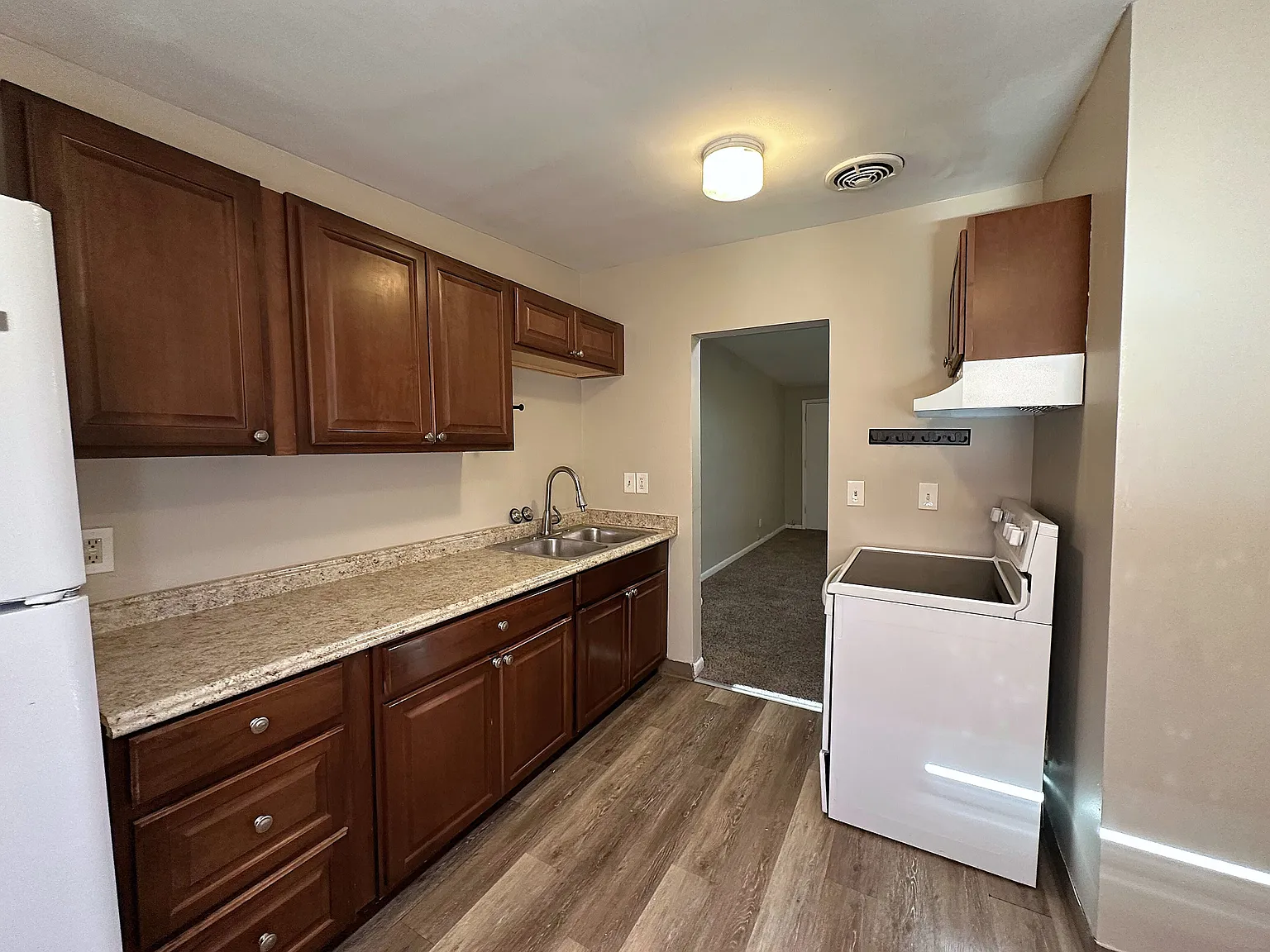 Ida Terrace Apartments-New - 10 — Photo 4