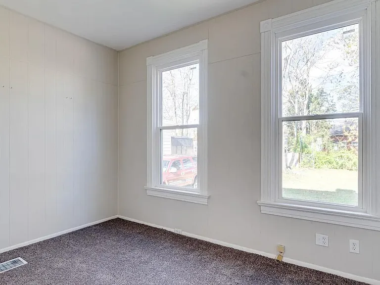 1734 Cleveland Ave — Photo 10