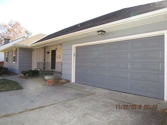2nd image of 1007 W 85th St