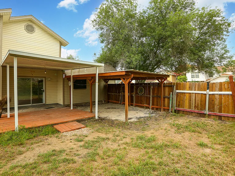 7068 Beech Trail Dr — Photo 24