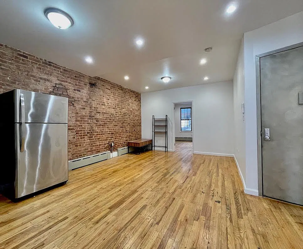 2976 Fulton Street — Photo 2