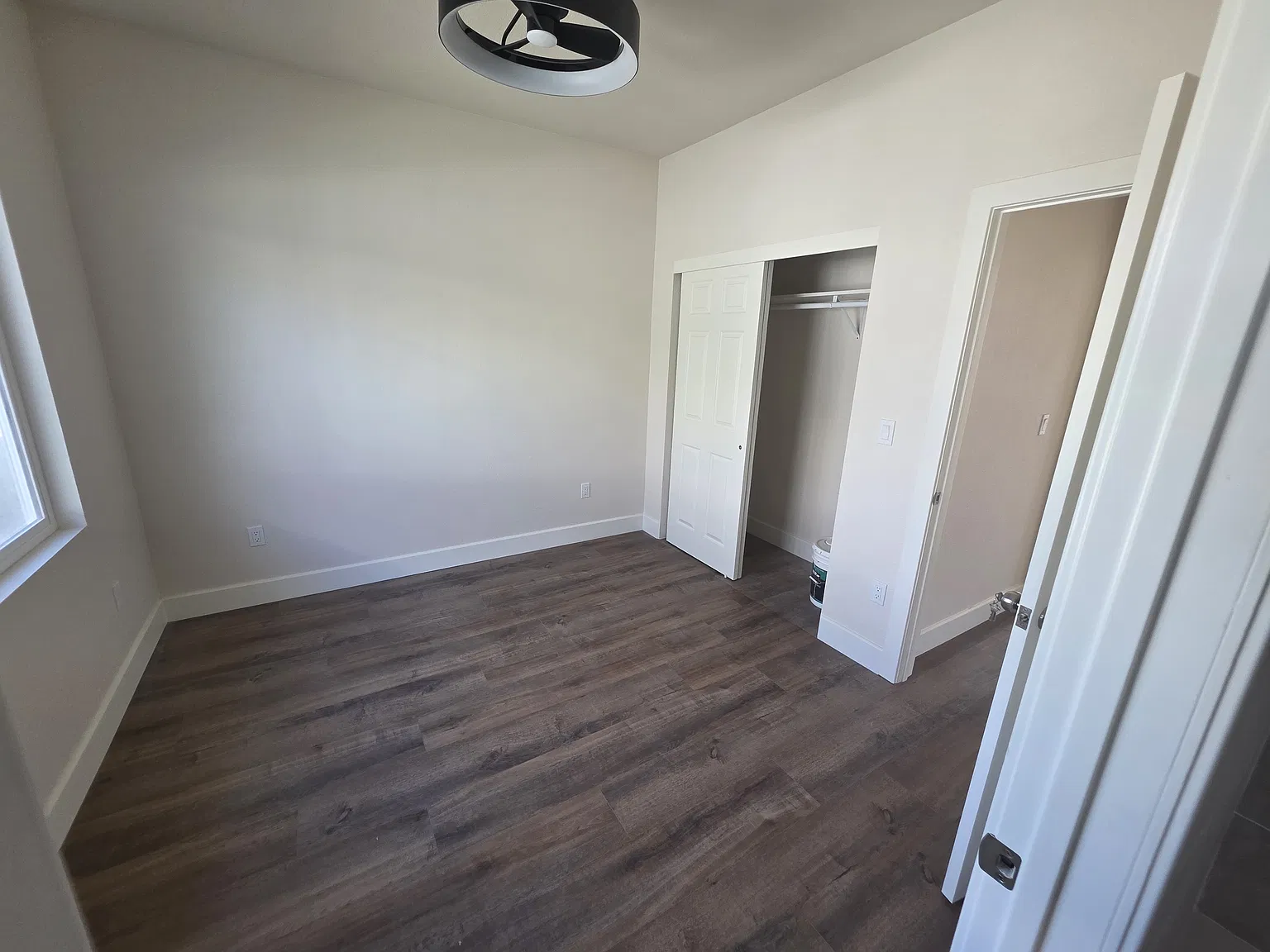 1006 S Highland Ave — Photo 3
