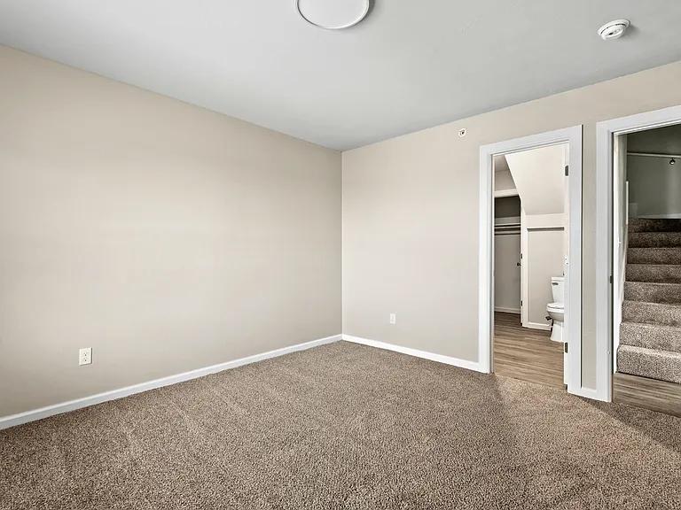 Diamond Ridge Townhomes — Photo 6