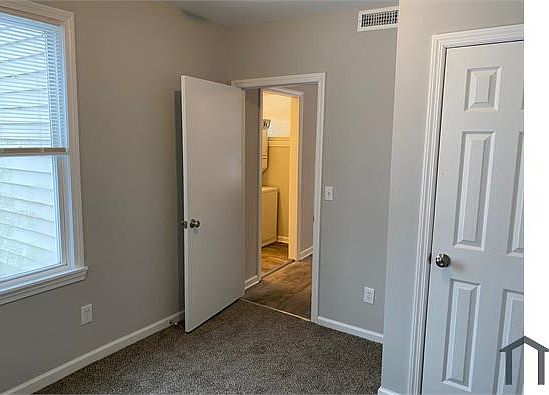 5th image of 60 Woodward Ave #1