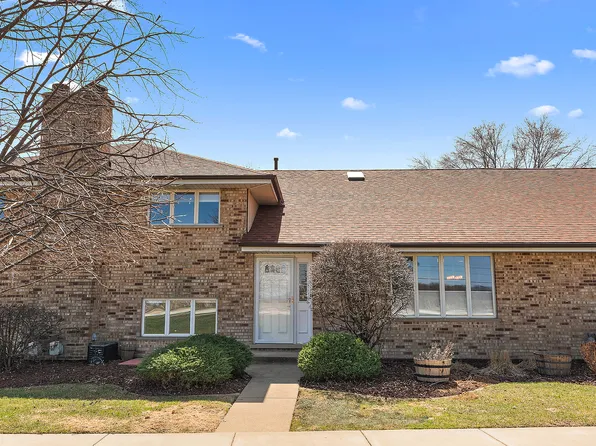 7512 W Willowood Ct, Orland Park, IL 60462