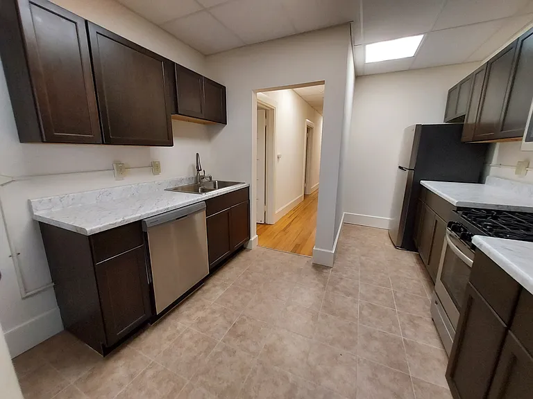 307 Stewart Ave #5 — Photo 5