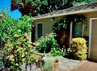1520 University Ave, Palo Alto, CA 94301