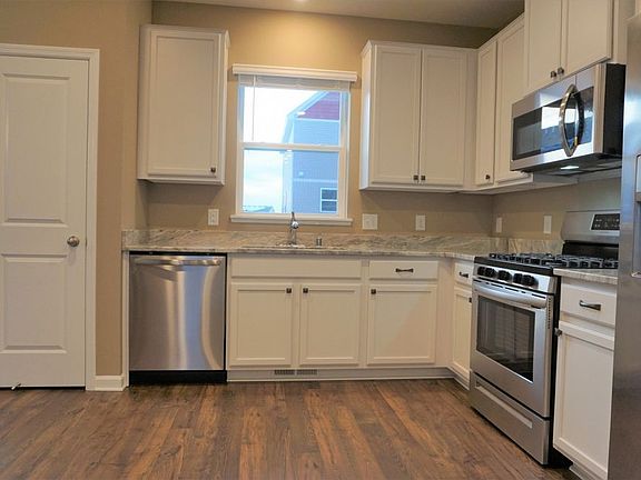 5th image of 8792 Granite Cir