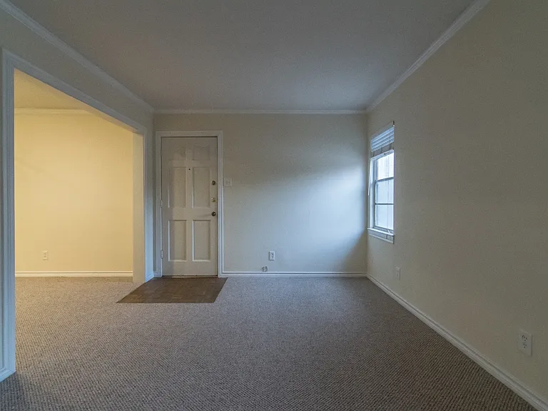 4311 Cole Ave #111 — Photo 5