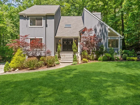 44 Merriland Road, Stamford, CT 06903