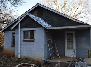 11 Black Velvet Ln, Candler, NC 28715