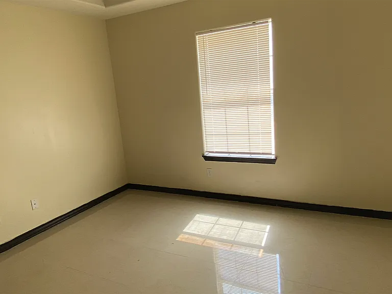 2104 Kimberly Ln #1 — Photo 2