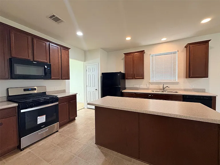11704 Monterosso Dr — Photo 5