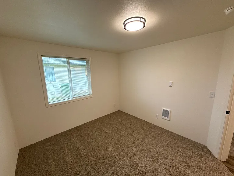 4435 Campbell Dr SE — Photo 20