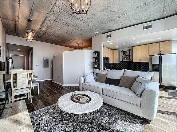 2nd image of 777 N Ashley Dr Unit 2706