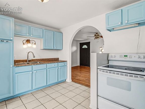 5th image of 2217 Ontario Dr