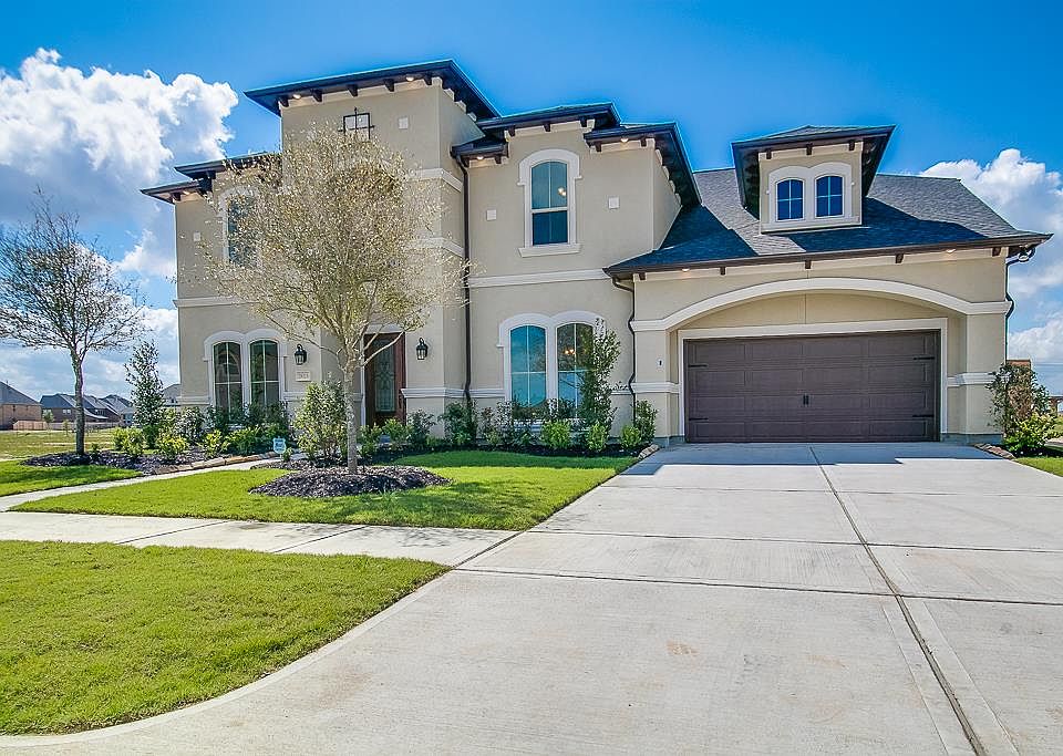 1st image of 28323 Enchanted Shores Ln