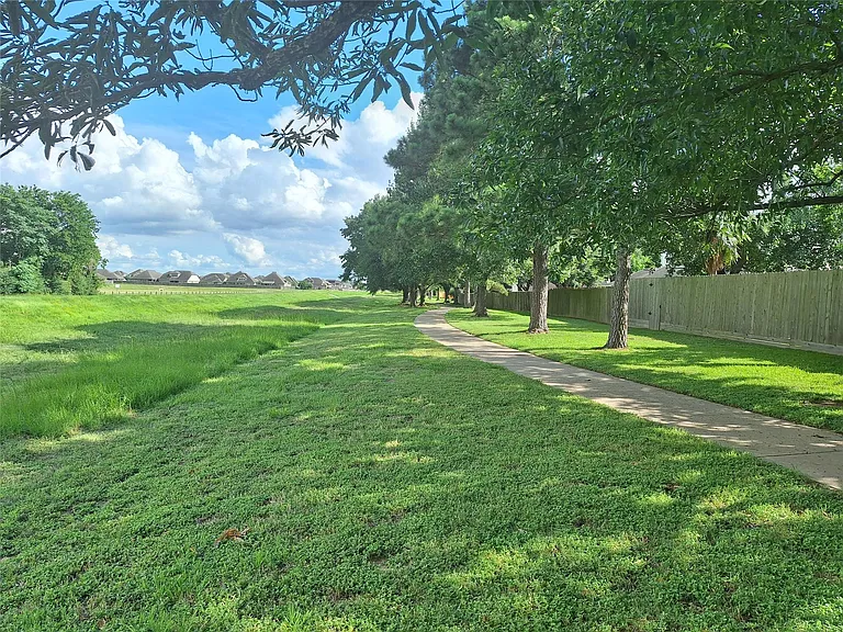15615 Bending Birch Dr — Photo 26