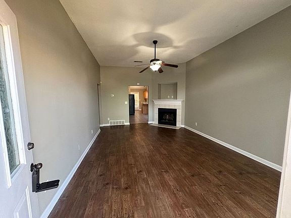 6887 Show Boat 2_04242025