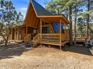 2136 Wildflower Rd, Overgaard, AZ 85933