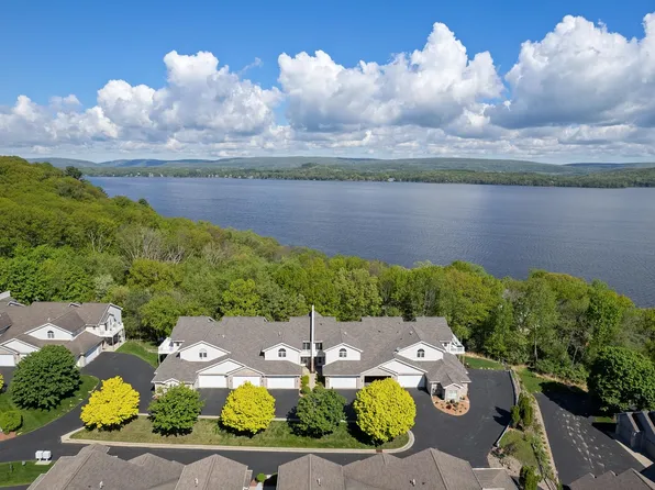 W11570 Island View Ct, Lodi, WI 53555