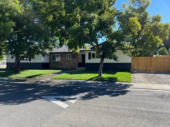 8814 Ensenada Dr, Stockton, CA 95210