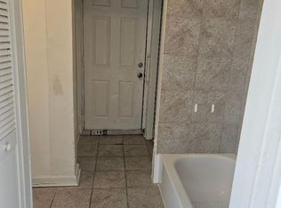 1618 Albert St #A, Racine, WI 53404