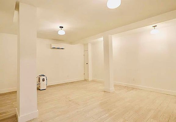 2nd image of 147 Weirfield St Floor 2