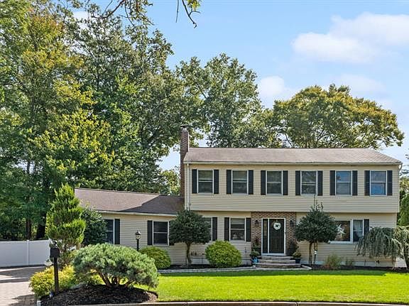2nd image of 649 Alacci Way