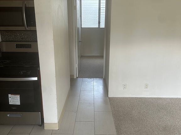 2nd image of 1036 Green St APT 309