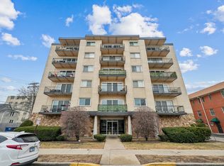 7314 Randolph St APT 3D, Forest Park, IL 60130