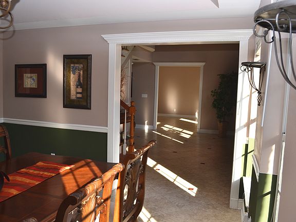 4th image of 154 Country Club Dr W