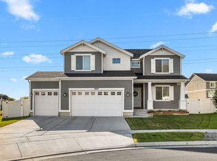 2669 N McLaws Ave, Layton, UT 84040
