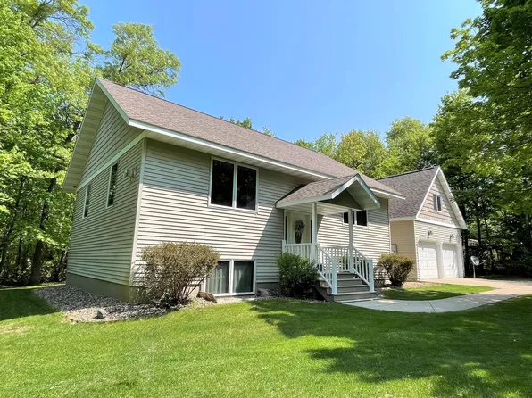 11737 Maplewood Dr, East Gull Lake, MN 56401