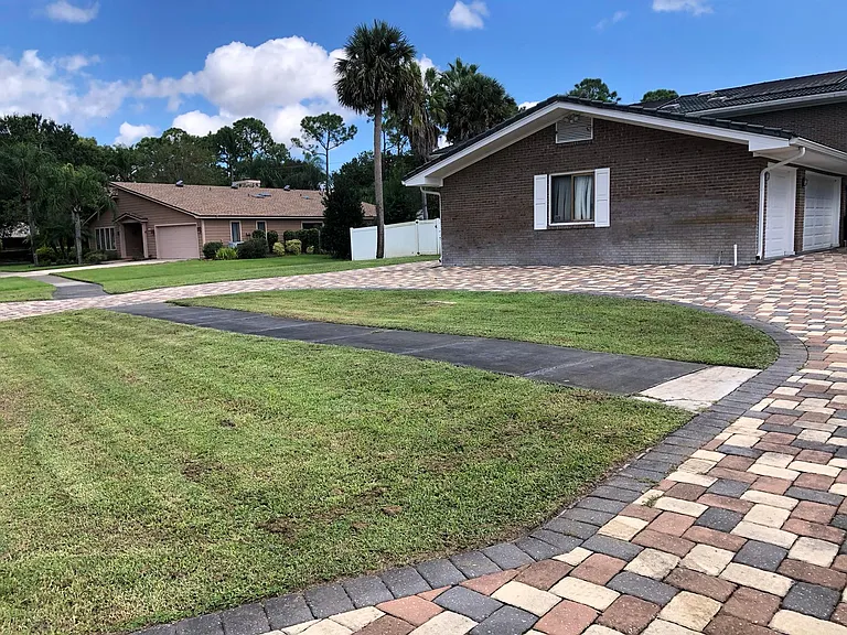 433 Pelican Bay Dr — Photo 13