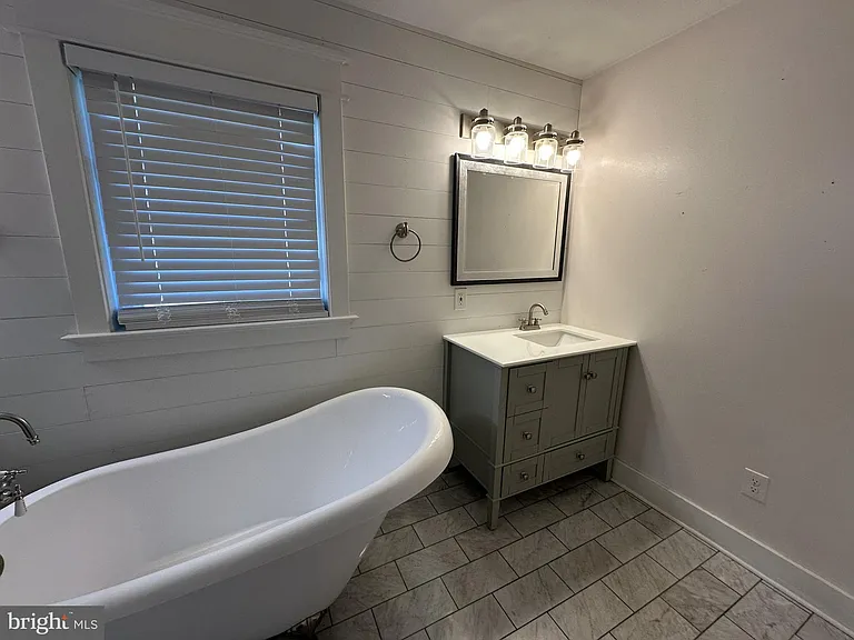 11809 Rivershore Dr — Photo 20
