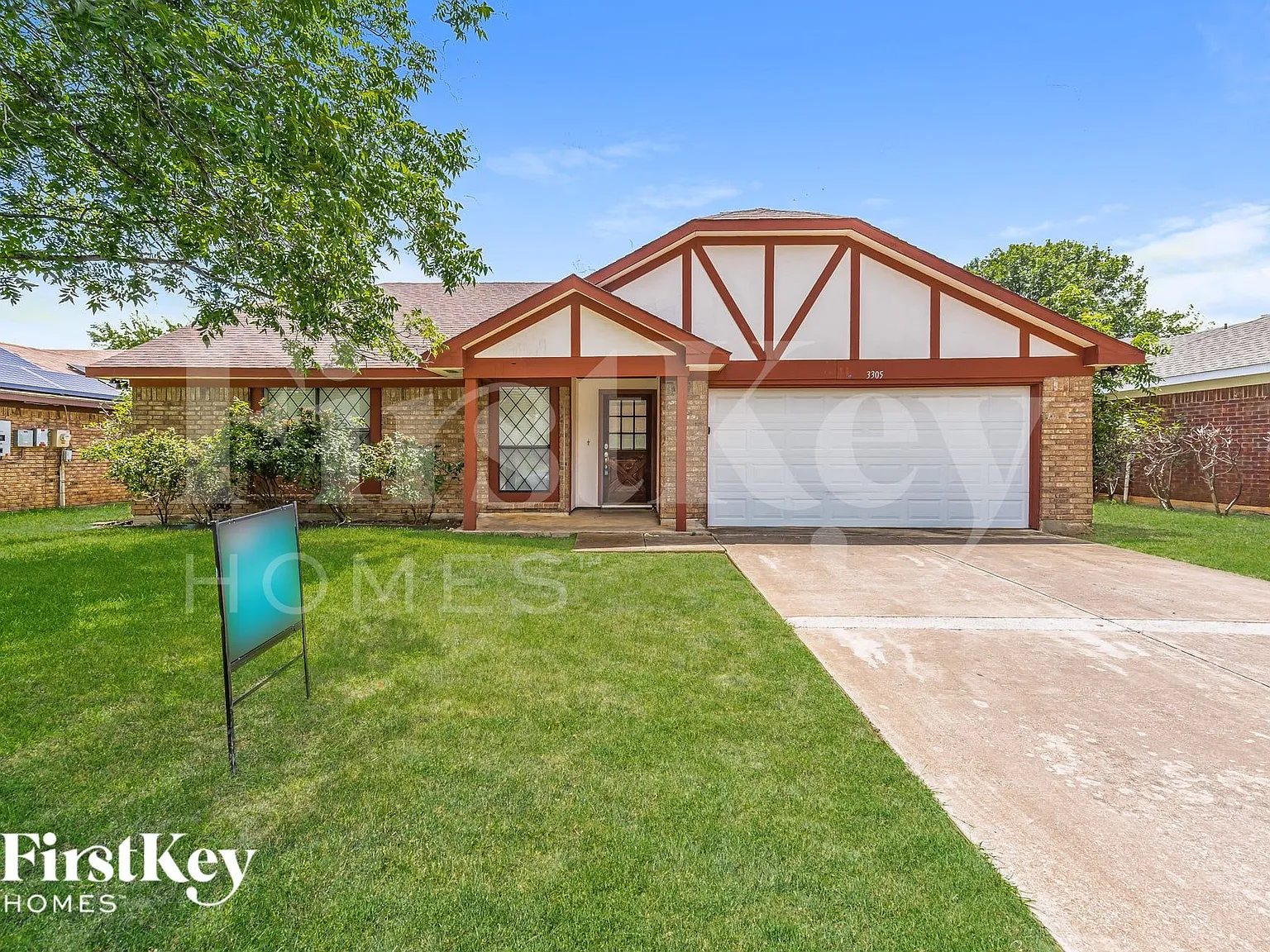 3 bed, 2.5 bath, 1397 sqft, $1,735 — Photo 1