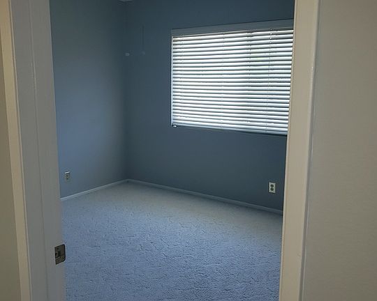 3rd image of 1509 Drumhill Dr