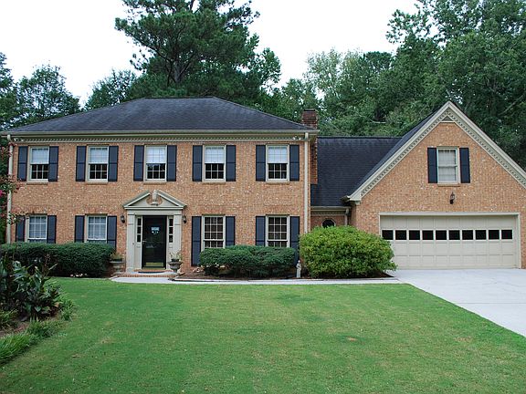 4th image of 3232 River Oak Pl