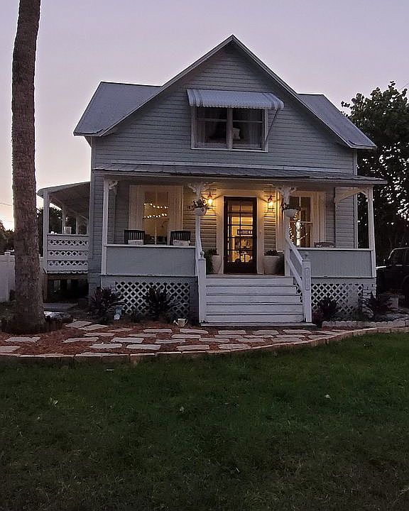1st image of 1065 Louisiana Ave